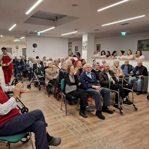 Img bb1a2157644aac77b7d42c8bcfd299e2 v