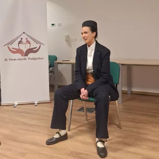 Img 4a2f749098f9f061711d4c5120605701 v