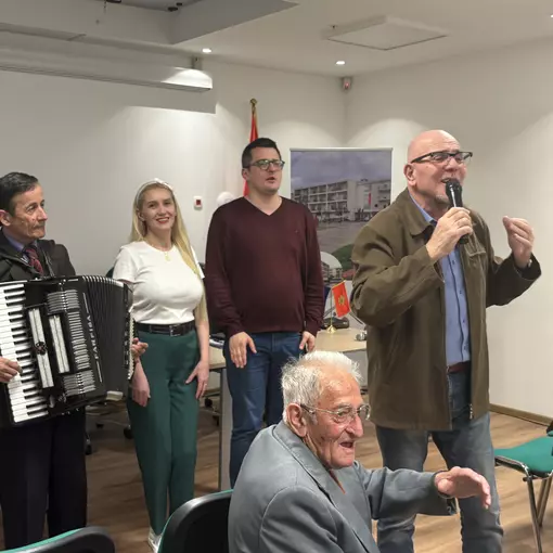 177582195036974 b04e9fe1 dfa4 406d b2ee 6a6b2edb8c8d