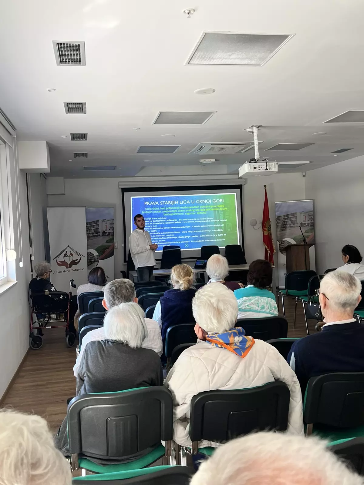 Img 23ce5de9fb00952105bf8c5cf2e55c49 v