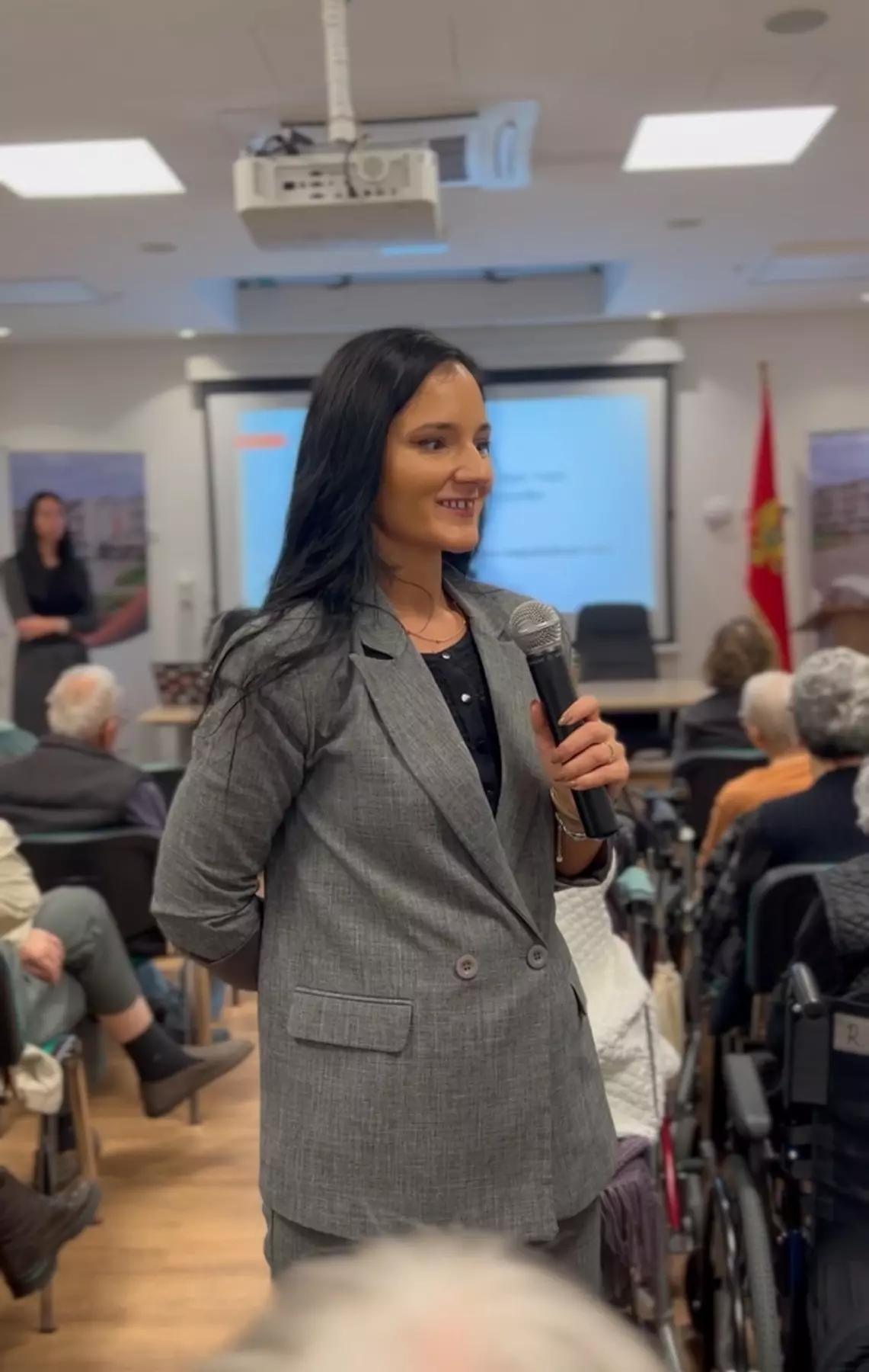 Img 937684dff8596e1b27a56d6c54bf1814 v