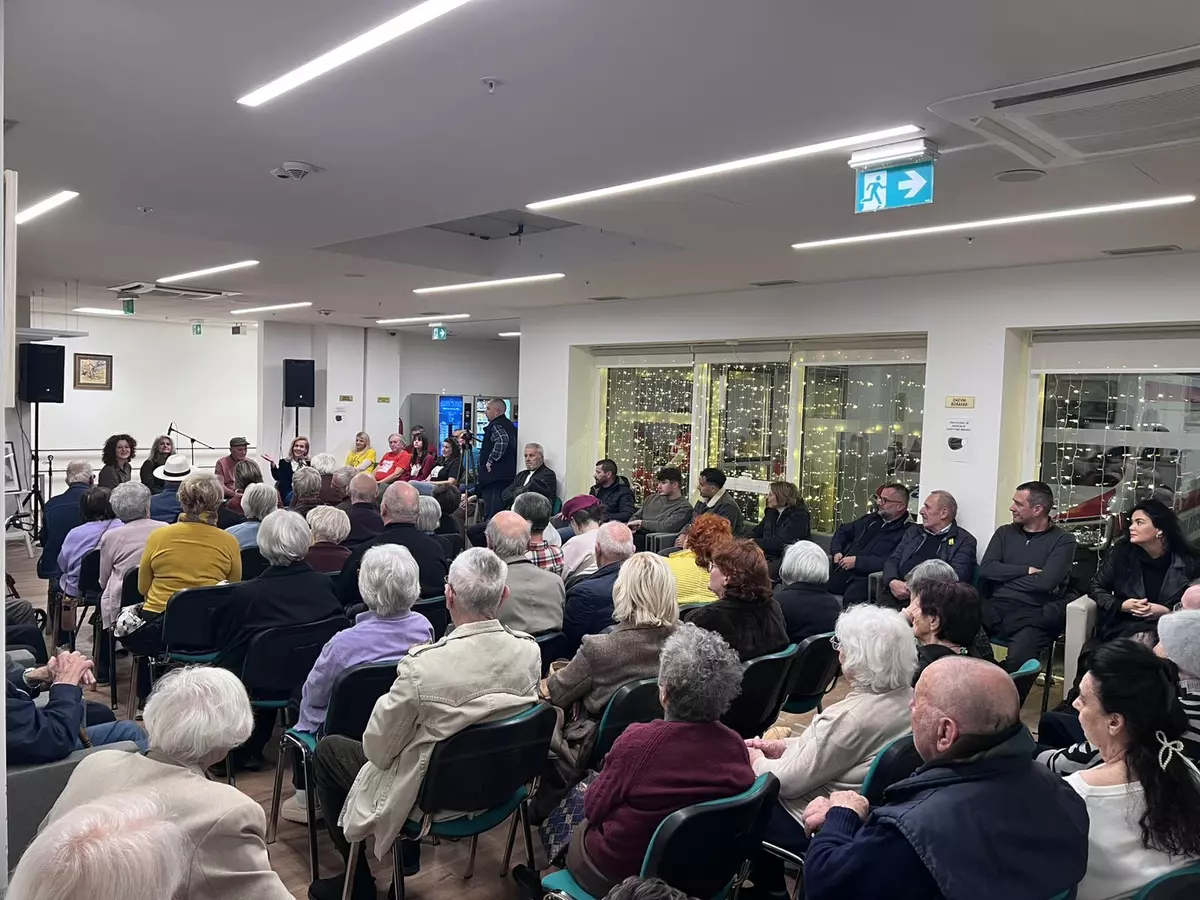 Img 03a37f971e92ffcaffb6e1329ecc6dd9 v