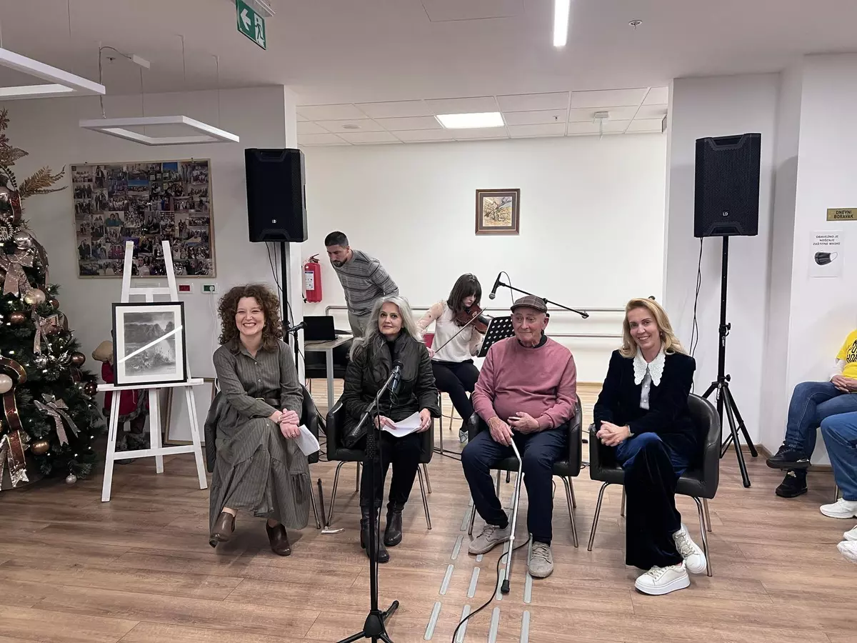 Img 13f14227b59d2a076b3ce457a05ab666 v