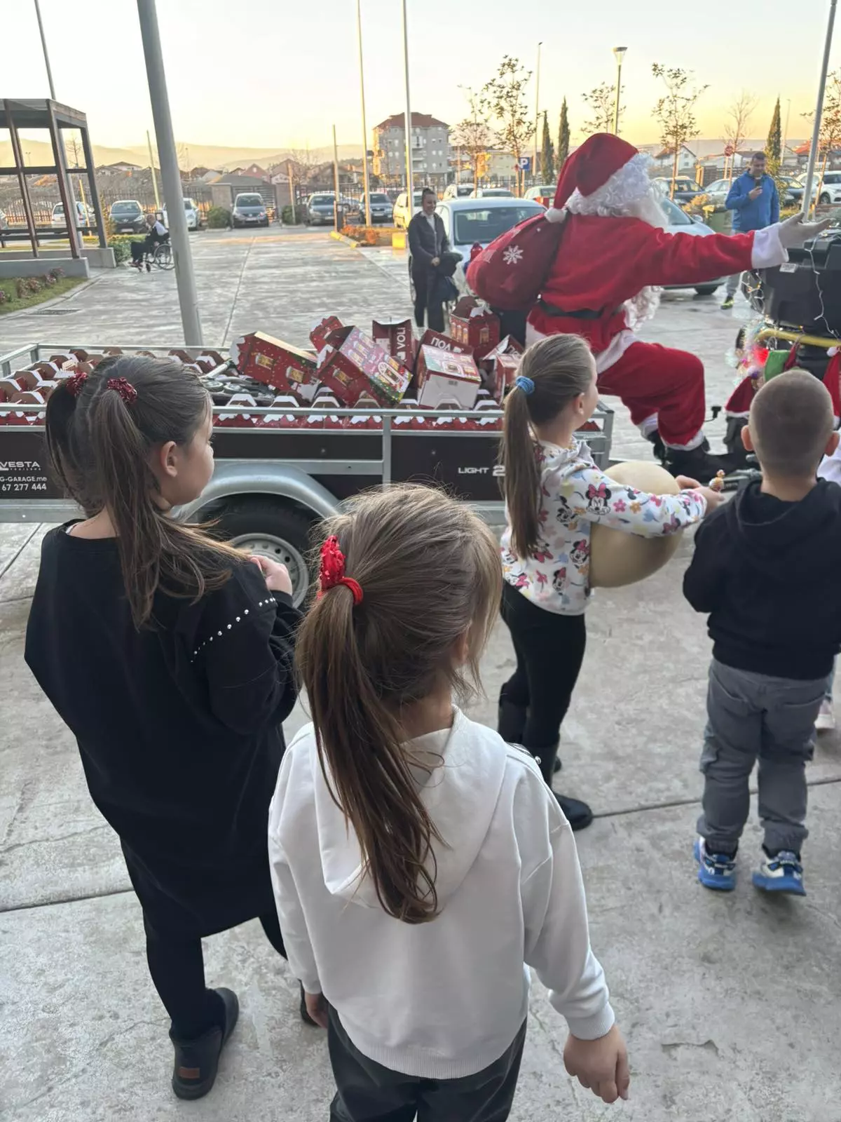 Img 6f6848095f5fc86727efc3f00277aa1c v