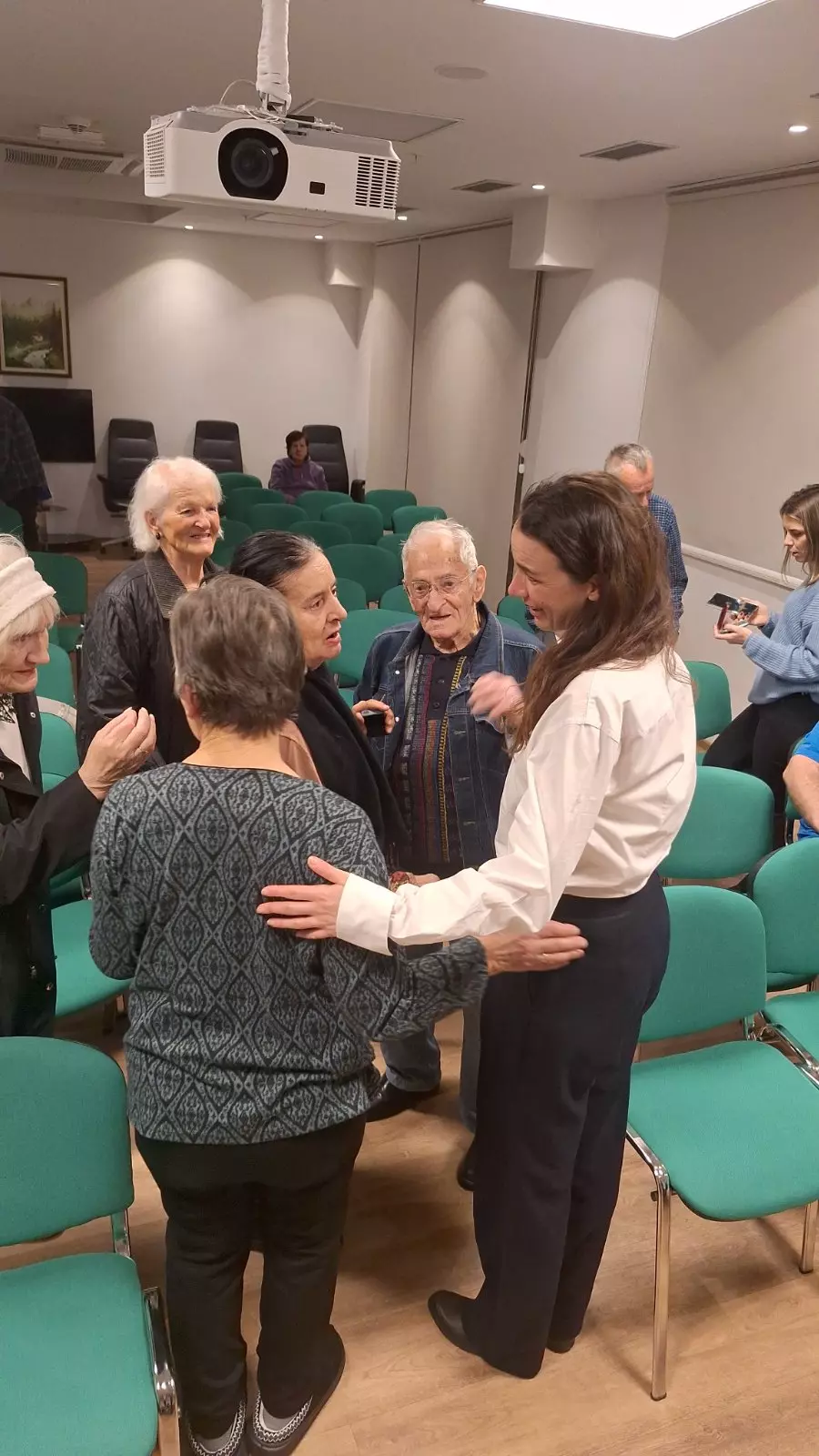 Img 382d3e84bc8503a3c287e38178b92921 v