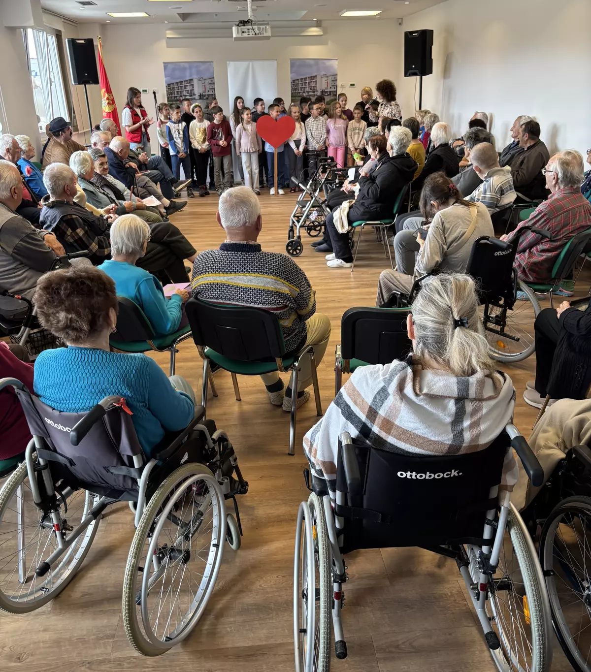 1774664527400536 4671c088 4595 4675 8cf6 81674eae94d3 3386380f c1f5 40d0 b23e 455a53266fda