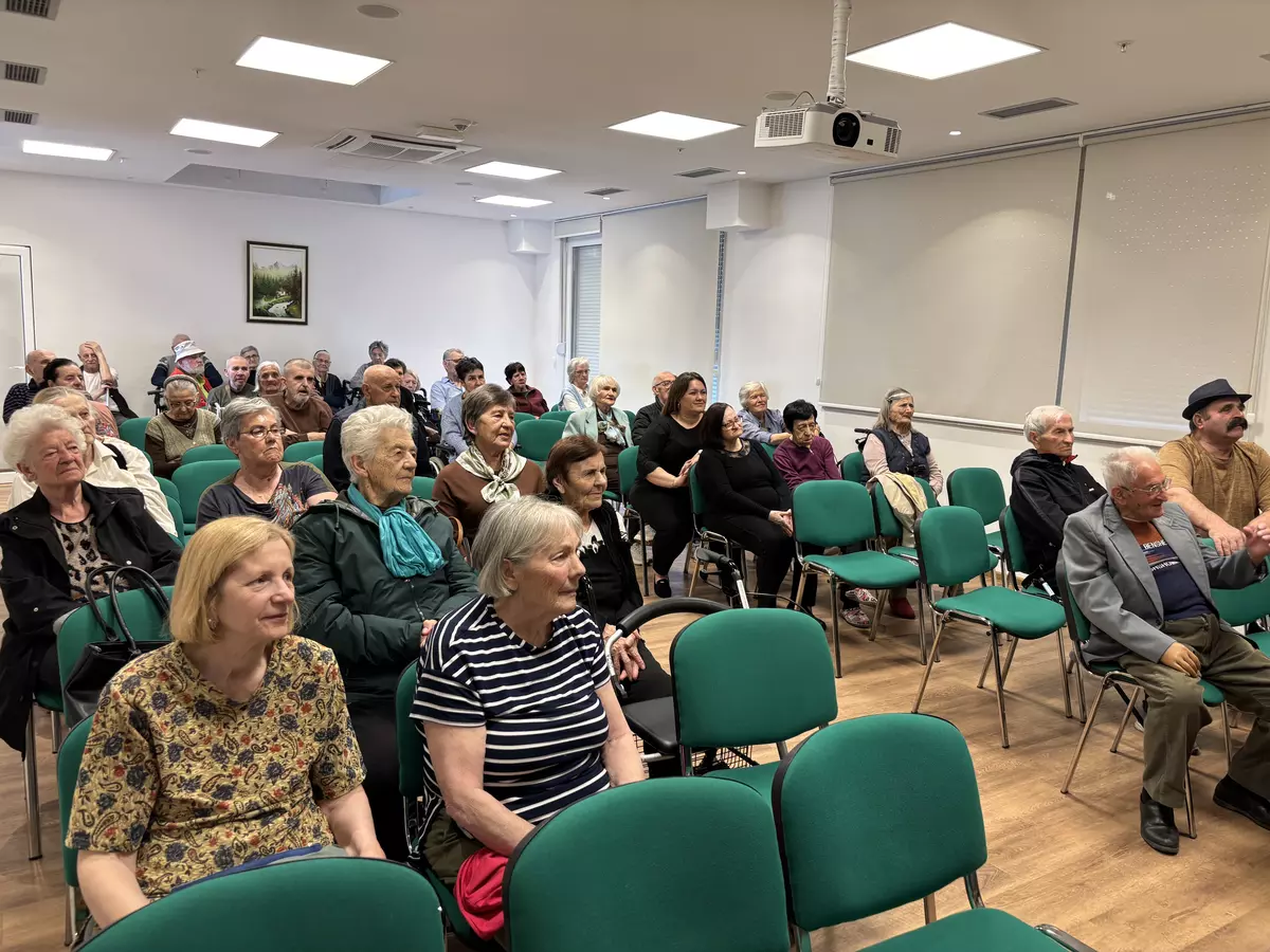 177582188860981 d8f39970 dddc 43bf 8bc2 835f9d9a8465